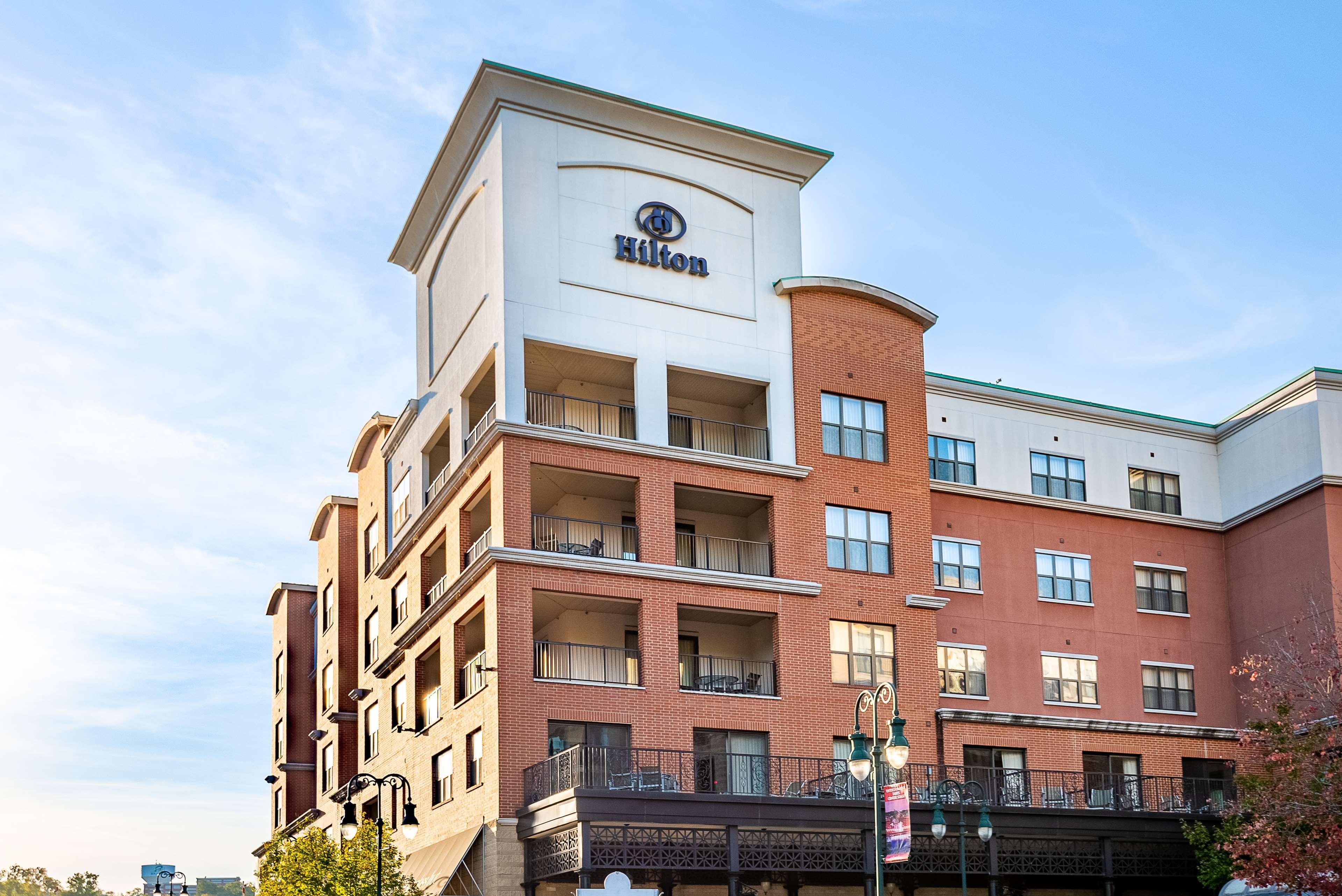 Hilton Promenade Branson Landing Hotel Exterior photo